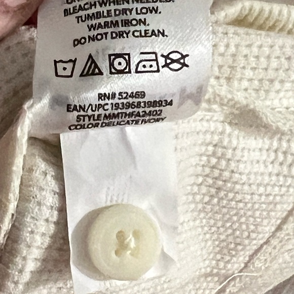 Cream Textured Button - Picture 5 of 6